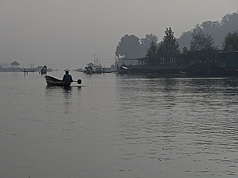 湖,斯利那加,查谟-克什米尔邦,印度,亚洲