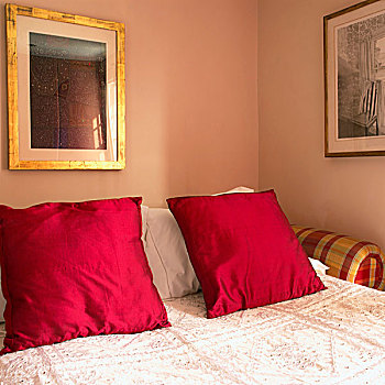 双人床,红色,枕头,床单,特写
