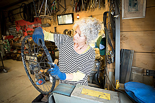女人,工作,自行车,修理店