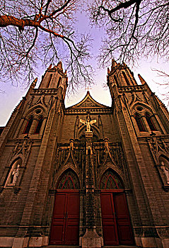 北京圣弥厄尔教堂