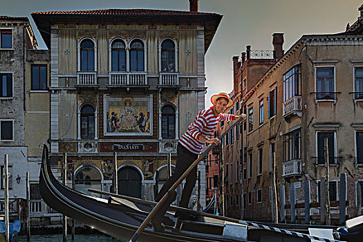 平底船船夫,大运河,威尼斯,威尼托,意大利