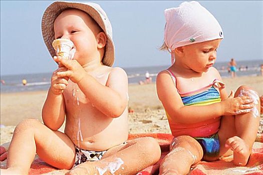幼儿,冰淇淋,海滩