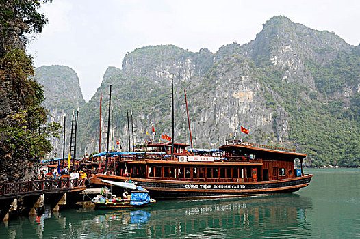 船,锚定,岛屿,下龙湾,长,北越,越南,东南亚,亚洲