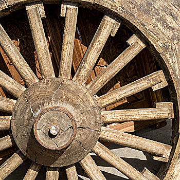 古代大车轮轱辘辐条马车轱辘轮子