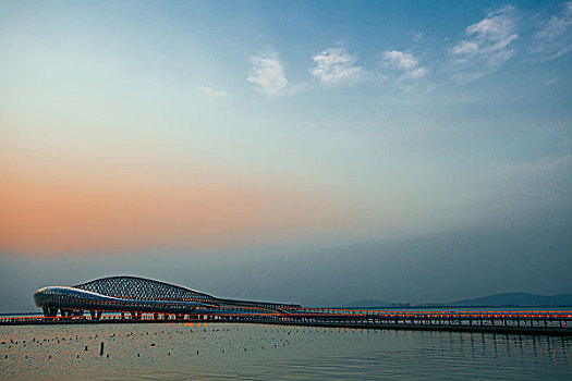 苏州阅湖台夜景