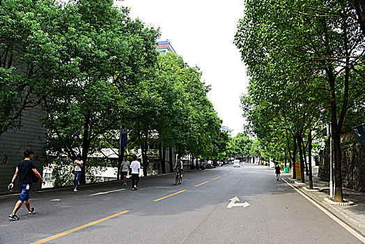 湖北民族学院校园风光