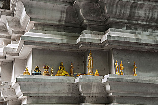 泰国清迈古城契迪龙寺,wat,chedi,luang,偏殿