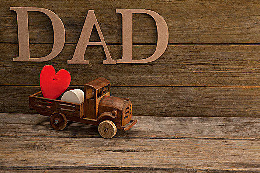 玩具卡车,红色,心形,文字,爸爸,厚木板