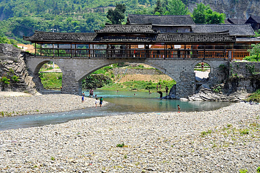 贵州丹寨县石桥古寨文化旅游景区