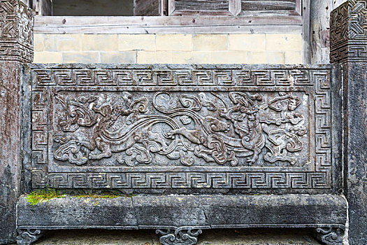 古建筑石栏上的龙纹石雕,安徽省徽州区呈坎古村罗东舒祠