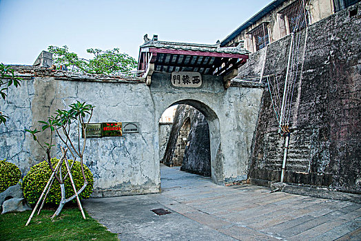 广东省汕头市石炮台,崎碌炮台,公园炮台