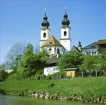 上巴伐利亚,德国,教区教堂,河