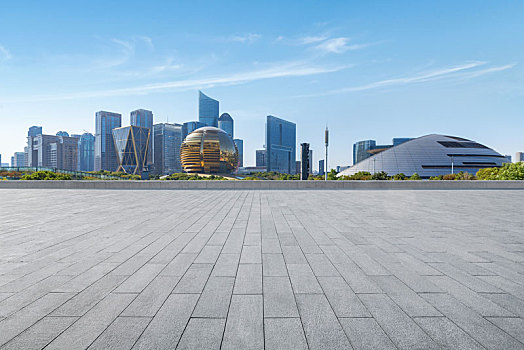 汽车广告背景,杭州钱江新城,空的地板和现代城市建筑