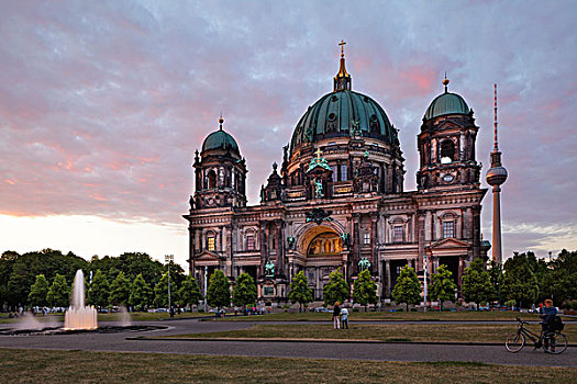 柏林大教堂,电视塔,柏林,德国,欧洲