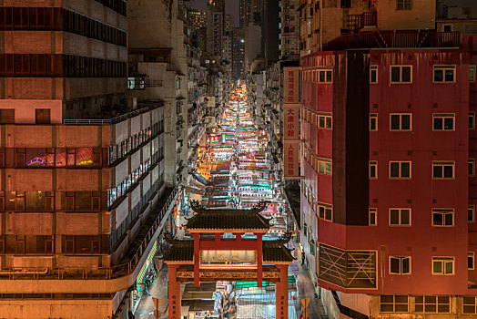 中国香港庙街夜晚景观
