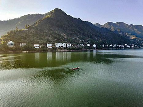 新安江,山水画廊