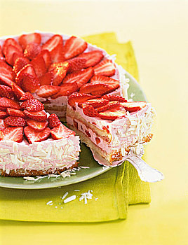 草莓,松糕,盘子