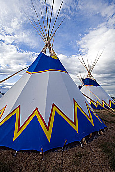 土著,圆锥形帐篷,靠近,班芙国家公园,艾伯塔省,加拿大
