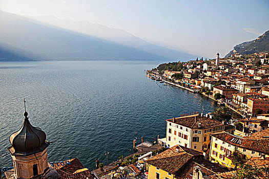 俯拍,城镇,水岸,加尔达湖,伦巴底,意大利