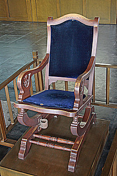 孙中山使用过的木摇椅