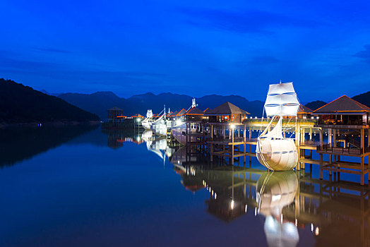 浙江丽水度假酒店夜景