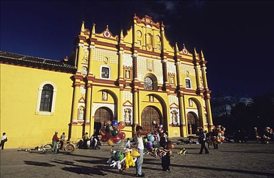 墨西哥,恰帕斯,圣克里斯托瓦尔,房子,球,销售,大教堂广场