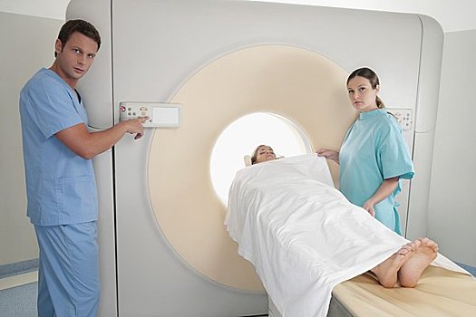 病人,核磁共振扫描