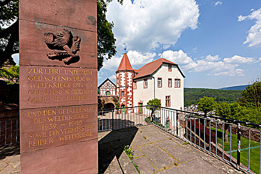 战争纪念碑,房子,城堡,奥登瓦尔德,巴登符腾堡,德国,欧洲