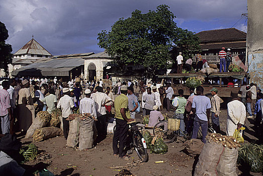 坦桑尼亚,桑给巴尔岛,城市,市场一景,木薯
