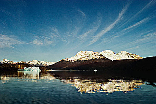 阿根廷,洛斯格拉希亚雷斯国家公园,靠近,卡拉法特,冰山,漂浮,阿根廷湖
