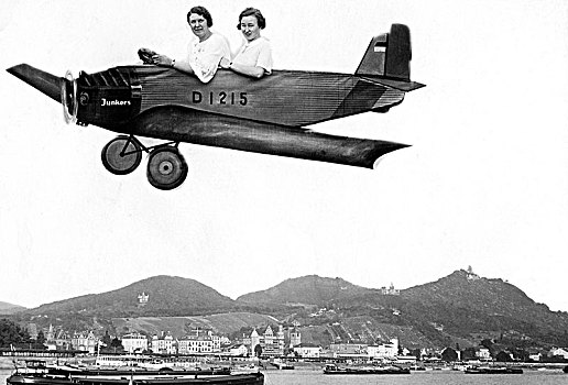 两个女人,飞行,纸板,飞机,上方,莱茵河,20世纪30年代,德国,欧洲