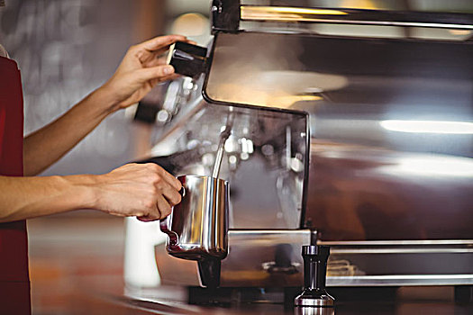 咖啡师,蒸汽,牛奶,咖啡机,咖啡馆