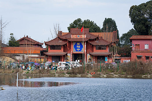 四川德阳广汉市新丰镇花园村万福寺