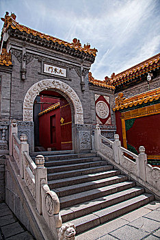 山西忻州市五台山菩萨顶寺院大乘门