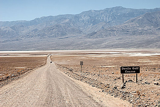 碎石路,高尔夫球场,山脉,后面,黑山,死亡谷国家公园,莫哈维沙漠,加利福尼亚,美国,北美