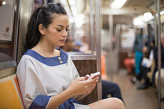 中年,女人,打手机,地铁,纽约
