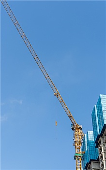 户外拍摄建筑工地里的天秤户外拍摄建筑工地里的天秤吊机吊机