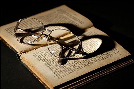 老,书本,眼镜