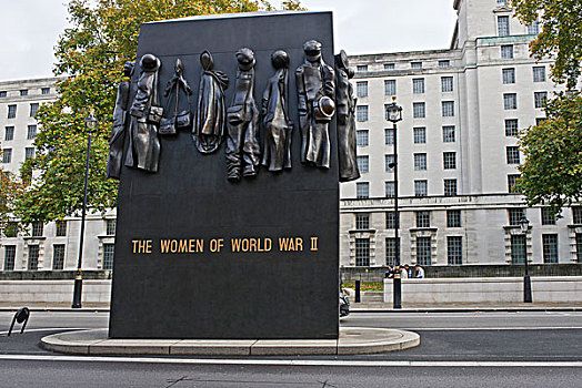 英格兰,伦敦,白厅,国家纪念建筑,女人,二战,伊丽莎白二世女王,2005年