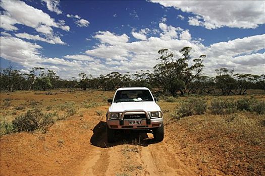 运动型多功能车,澳大利亚,荒芜,澳洲南部