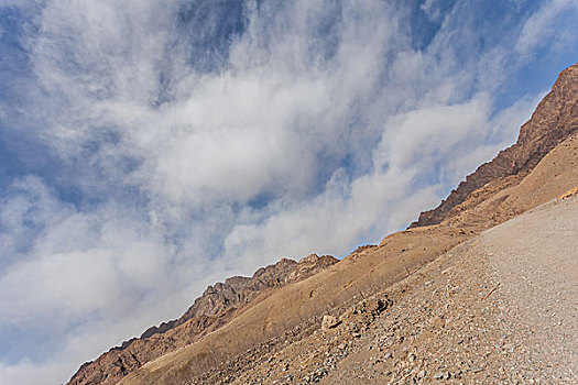 内蒙古阴山山脉风光