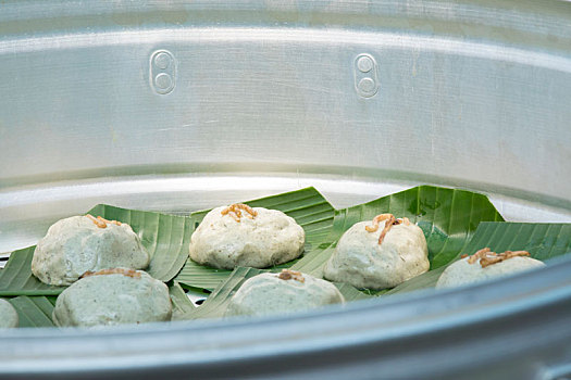 中国闽南清明节祭拜祖先传统的供品草仔粿