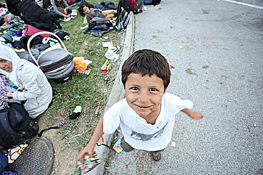 叙利亚人,男孩,看镜头,微笑