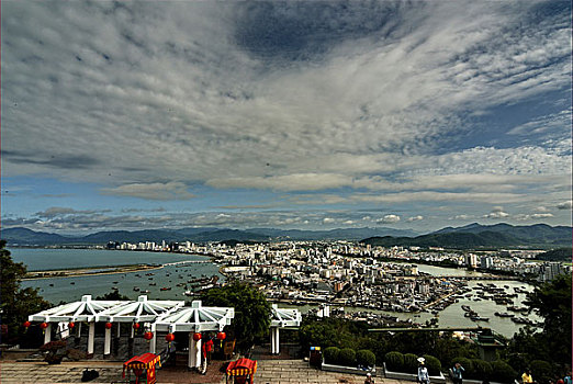 海南三亚城市全景