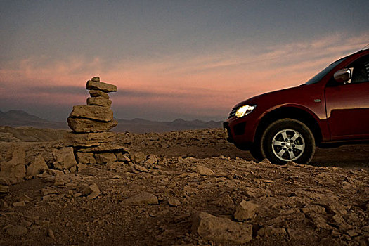 汽车,一堆,平衡,石头,日落,佩特罗,阿塔卡马沙漠,智利