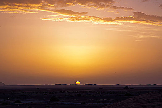 撒哈拉沙漠的日出