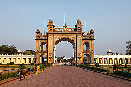 大门,宫殿,迈索尔,印度南部,印度,南亚,亚洲