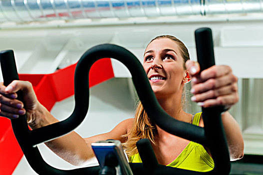 女人,旋转,健身房,练习,腿,有氧锻炼,训练,自行车