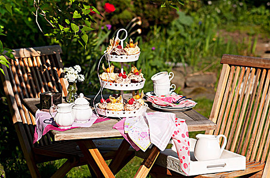 杯形蛋糕,点心架,花园桌