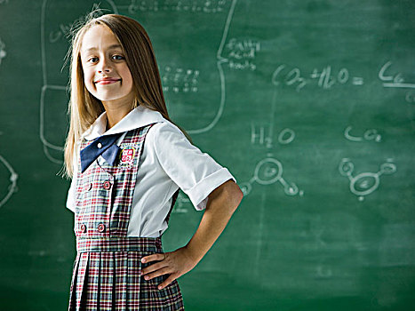 女孩,教室,站立,正面,黑板